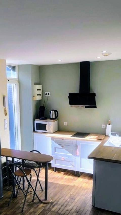 Logement A Brive Avec Terrasse Et Climatisation - Pres De La Gare Et Du Centre-Ville - Wifi Et Stationnement Gratuit المظهر الخارجي الصورة