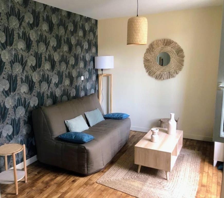 Logement A Brive Avec Terrasse Et Climatisation - Pres De La Gare Et Du Centre-Ville - Wifi Et Stationnement Gratuit المظهر الخارجي الصورة